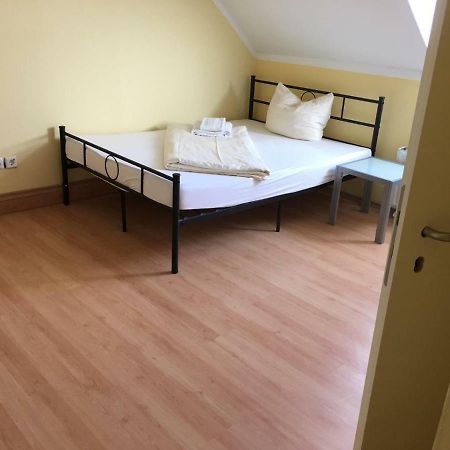 Doppelbettzimmer Mit Bad Kaiserslautern Esterno foto